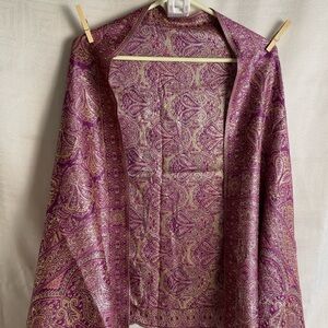 Elegant Paisley Pashmina Wrap - Purple and Gold